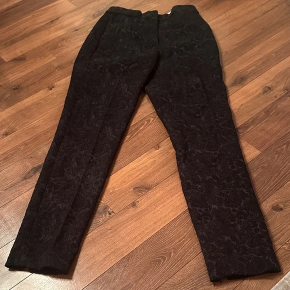 Massimo DUTTI Cigarette Pant with embroidered floral design - Picture 3 of 7